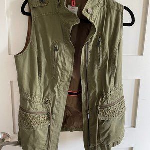 Khaki Utility Vest